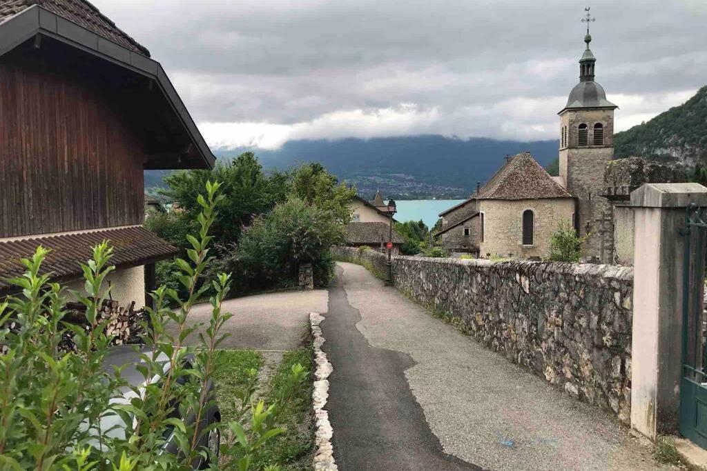 Tres Bel Appartement En Rez De Jardin, Talloires Exterior foto